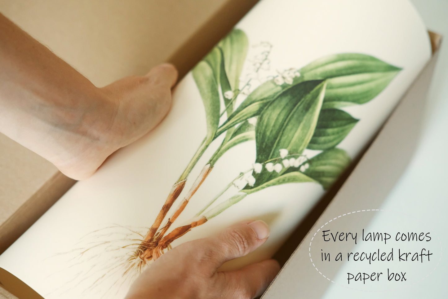 Lámpara de Papel Japonesa con Flores de Iris